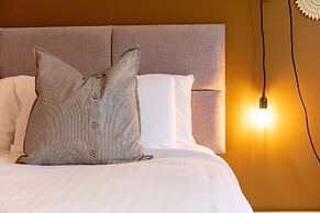 Turnberry Serviced Apartments