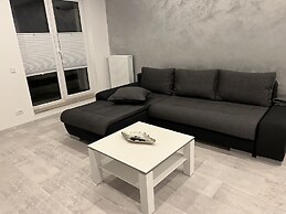 Amazing 2-Room Penthouse Cityview W13