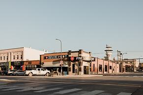 Cozy Local Apartment