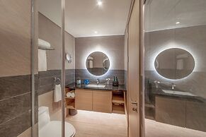 Citadines Marina Halong