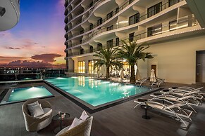 Citadines Marina Halong