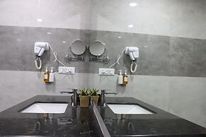 Playotel Premier Guna