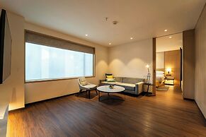 Courtyard By Marriott Vadodara