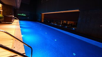 Courtyard By Marriott Vadodara