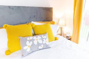 Modern Apartment in Salford, Manchester, UK