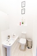 Modern Apartment in Salford, Manchester, UK