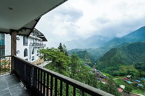 Sapa Cat Cat Hills Resort & Spa