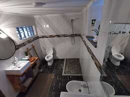 400 Year old 3-bedroom Farmhouse Central Portugal