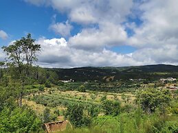 400 Year old 3-bedroom Farmhouse Central Portugal