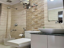 Olive Service Apartment-Golf Course Road