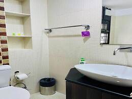 Olive Service Apartment-Golf Course Road