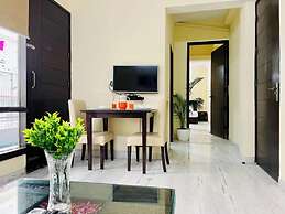 Olive Service Apartment-Golf Course Road