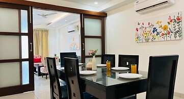 Olive Service Apartment-Golf Course Road