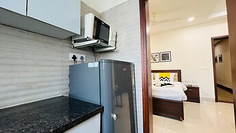 Olive Service Apartment-Golf Course Road