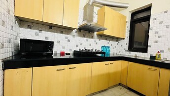 Olive Service Apartment-Golf Course Road