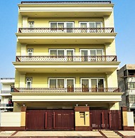 Olive Service Apartment-Golf Course Road