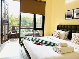 Olive Service Apartment-Golf Course Road