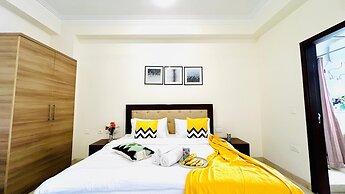 Olive Service Apartment-Golf Course Road