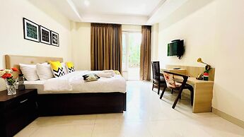Olive Service Apartment-Golf Course Road