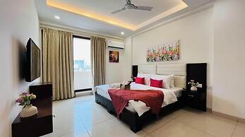 Olive Service Apartment-Golf Course Road