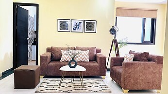 Olive Service Apartment-Golf Course Road