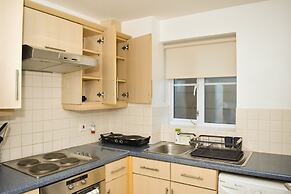 Lovely 2-bed Apartment in West Bromwich