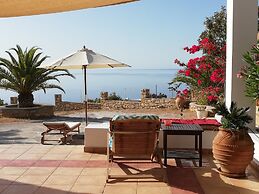 Tranquil Villa With Sea View in Ammopi Karpathos