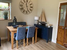 Come & Stay on a Real Norfolk Vineyard