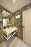 MQ Hotel Suites