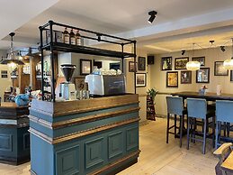 Punch House