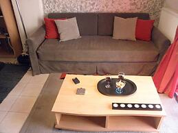 Cozy and Modern Apartment Centrally Located