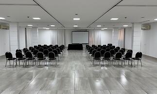 Favorita Golden Hotel e Eventos