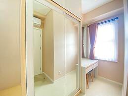 Cozy and Minimalist 2BR Apartment at Parahyangan Residence
