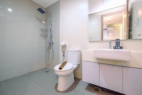 Fancy and Fabulous 1BR at Pejaten Park Apartment