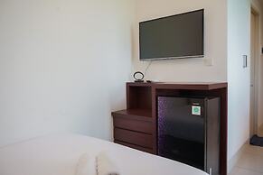 Comfy and Nice Studio at Tree Park City BSD Apartment