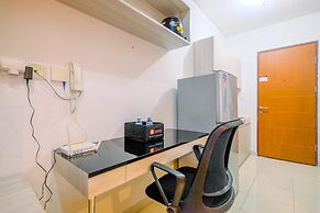 Comfortable and Cozy Living Studio Room at Dave Apartment