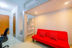 Comfortable and Cozy Living Studio Room at Dave Apartment