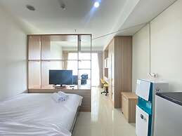 Stylish & Comfy Studio at Dago Suites Apartment