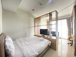 Stylish & Comfy Studio at Dago Suites Apartment
