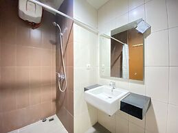 Stylish & Comfy Studio at Dago Suites Apartment