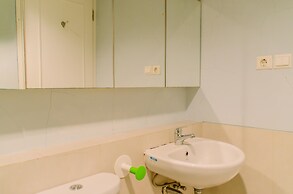 Fancy and Nice 1BR Apartment at Silkwood Residence