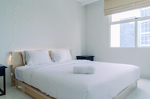 Fancy and Nice 1BR Apartment at Silkwood Residence