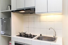Minimalist and Comfort Living Studio Apartment Springlake Summarecon B