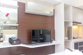 Minimalist and Comfort Living Studio Apartment Springlake Summarecon B