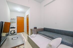 Comfortable and Minimalist Studio at Dave Apartment