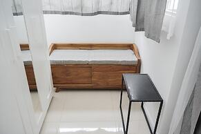 Nice and Elegant Studio at Paddington Heights Apartment