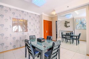 Glitzy 3BR Residence at Grand Palace Kemayoran Apartment