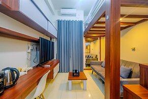 Homey and Comfort Living Studio Room at Dave Apartment