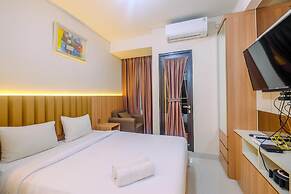 Homey and Stylish Studio Room at Transpark Cibubur Apartment