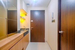 Homey and Stylish Studio Room at Transpark Cibubur Apartment